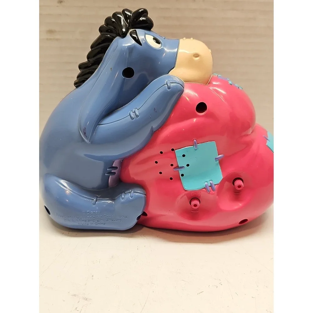 Disney Winnie the Pooh Eeyore Quartz Musical Alarm Clock Works